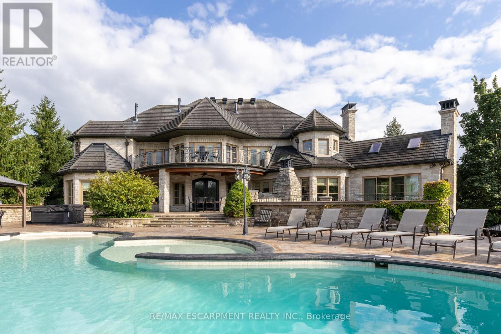 25 Turtle Lake Drive, Halton Hills (Rural Halton Hills), Ontario  L7J 2W7 - Photo 10 - W13733552