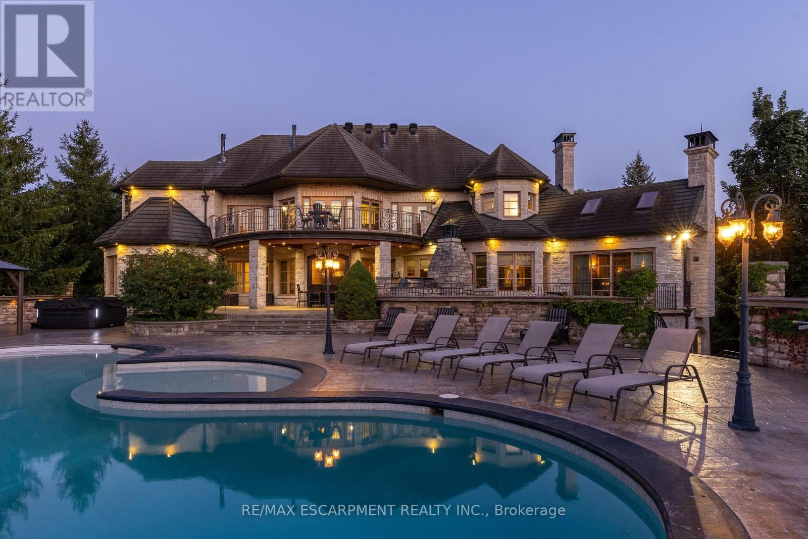 25 Turtle Lake Drive, Halton Hills (Rural Halton Hills), Ontario  L7J 2W7 - Photo 6 - W13733552