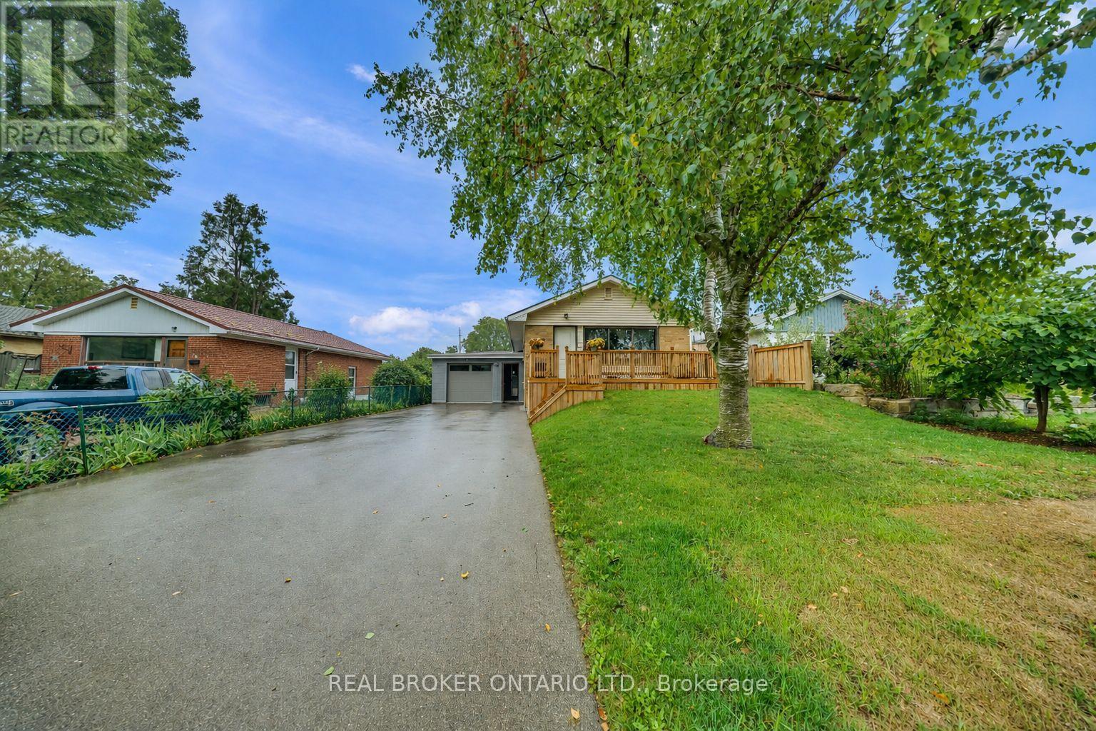 67 Roseford Terrace, Halton Hills (Ac Acton), Ontario  L7J 2L2 - Photo 1 - W13735262
