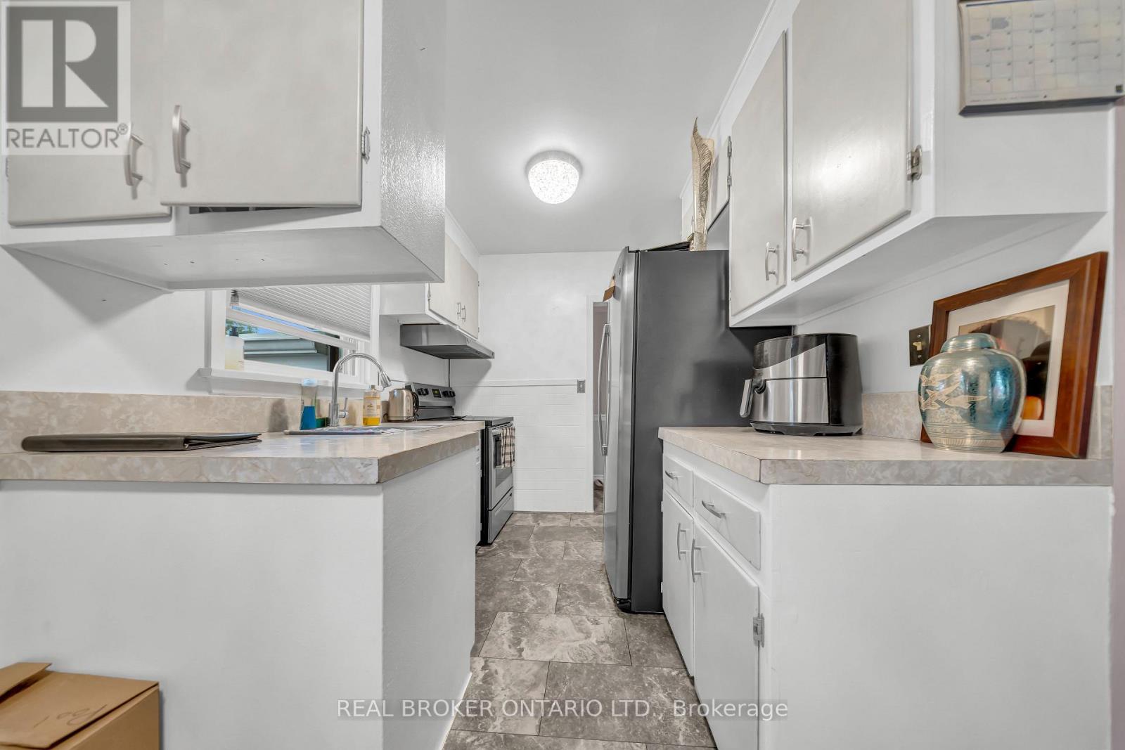 67 Roseford Terrace, Halton Hills (Ac Acton), Ontario  L7J 2L2 - Photo 12 - W13735262