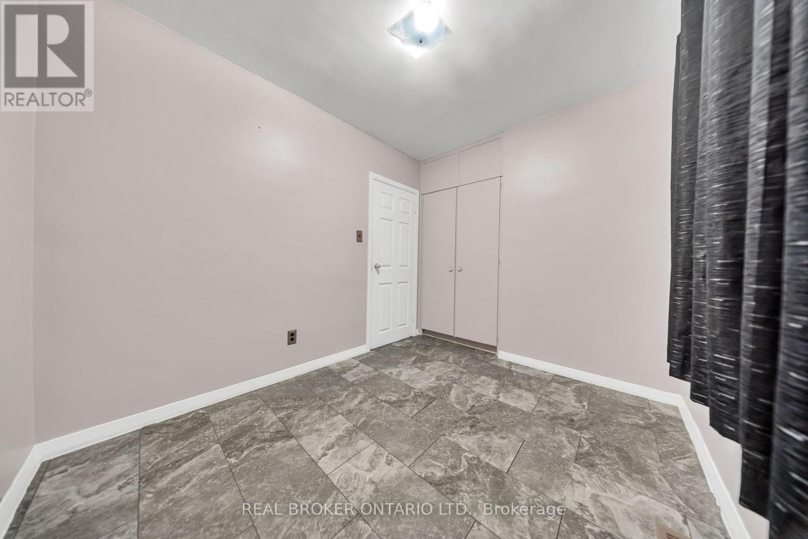 67 Roseford Terrace, Halton Hills (Ac Acton), Ontario  L7J 2L2 - Photo 19 - W13735262