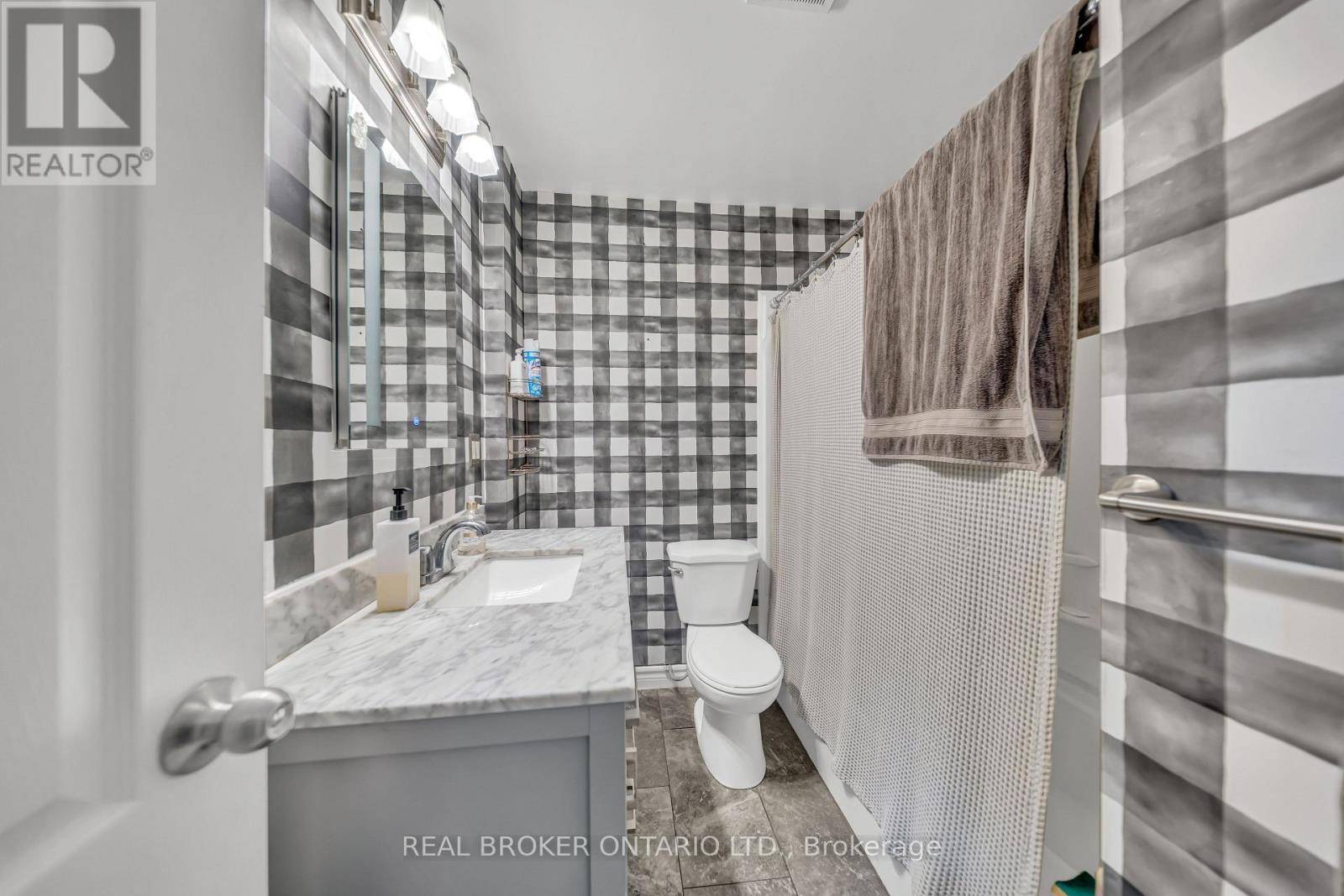 67 Roseford Terrace, Halton Hills (Ac Acton), Ontario  L7J 2L2 - Photo 20 - W13735262