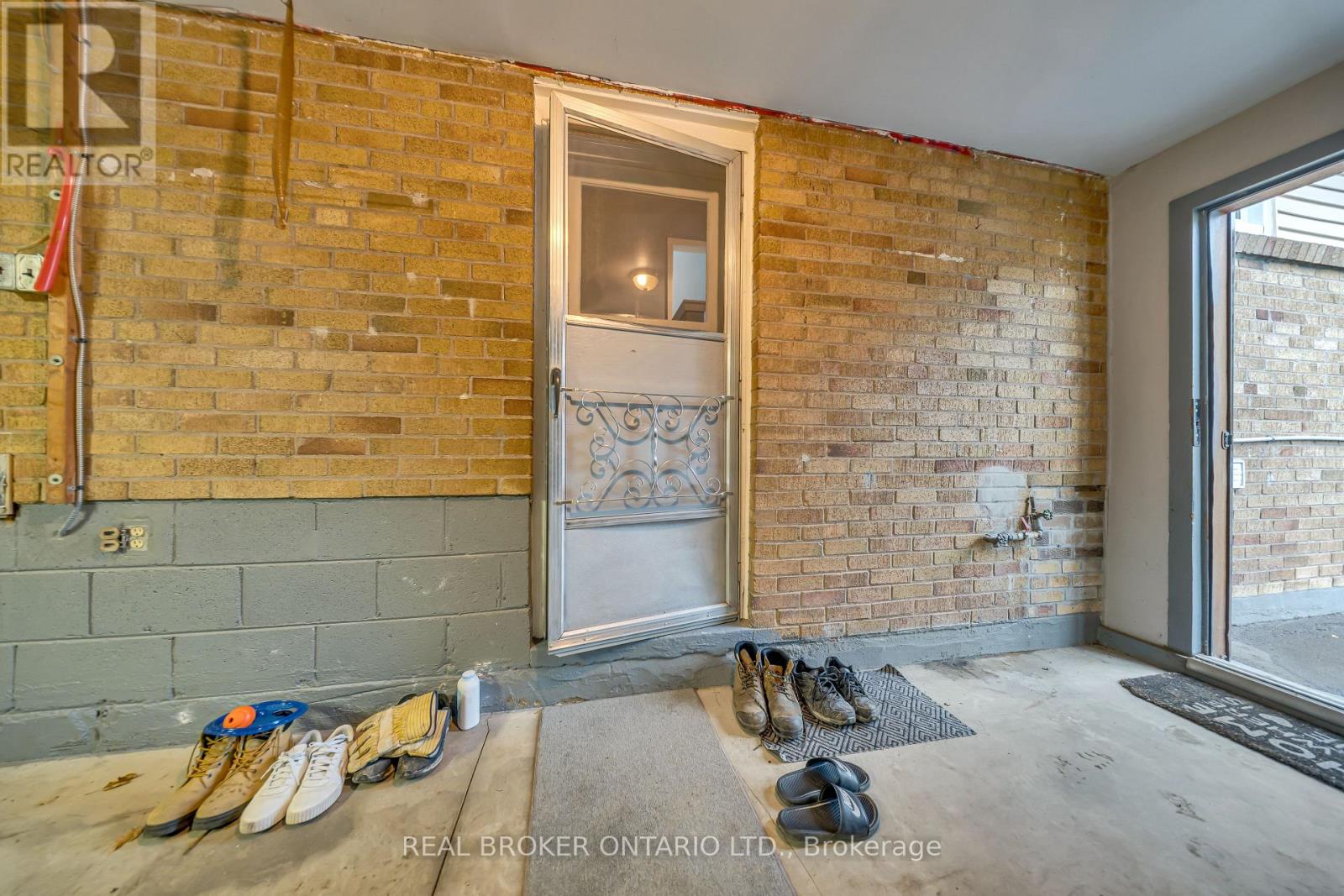 67 Roseford Terrace, Halton Hills (Ac Acton), Ontario  L7J 2L2 - Photo 21 - W13735262