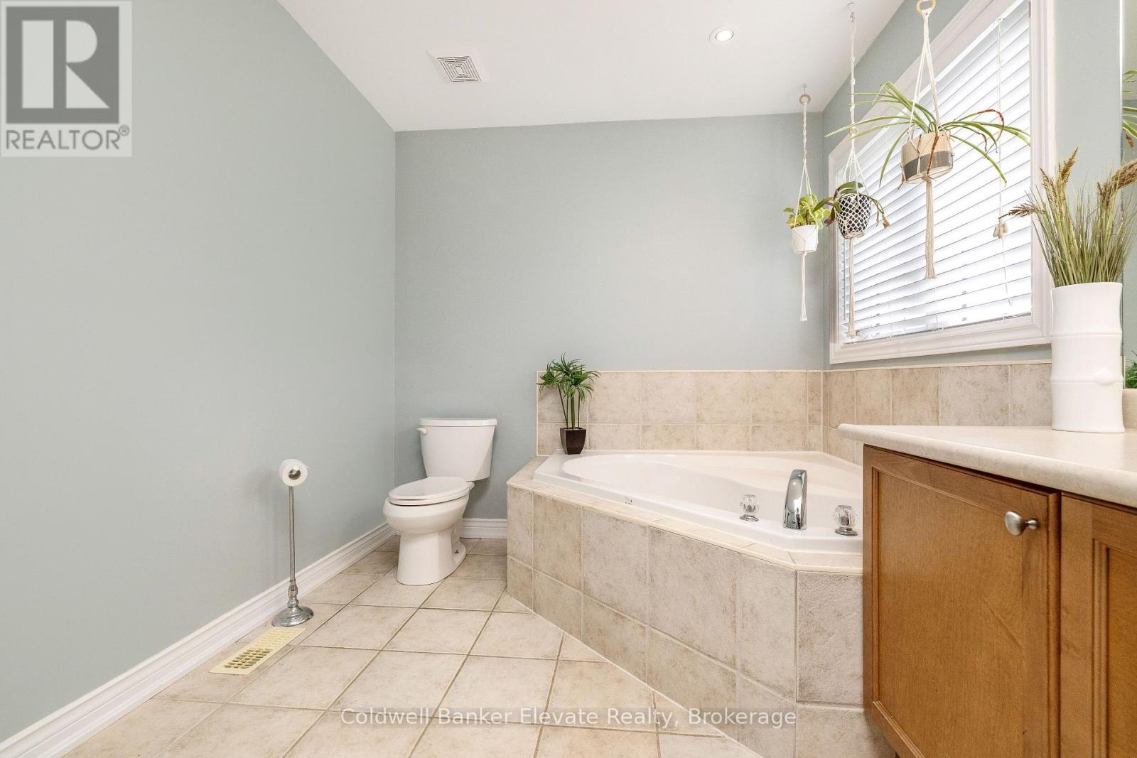 28 Brown's Crescent, Halton Hills (Ac Acton), Ontario  L7J 3A4 - Photo 27 - W13735894