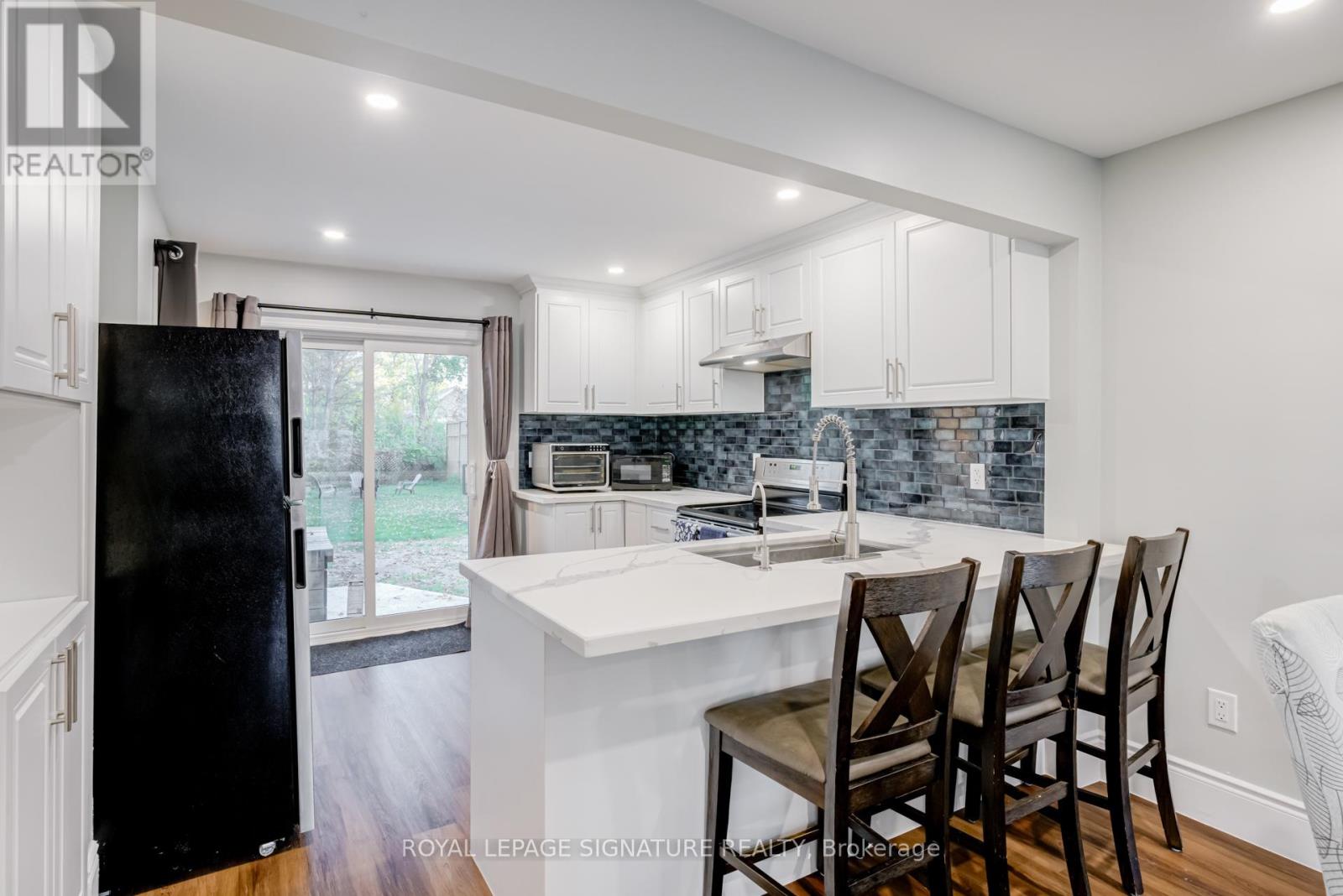 8 Mountsberg Road, Hamilton, Ontario  L0P 1B0 - Photo 9 - X13736062
