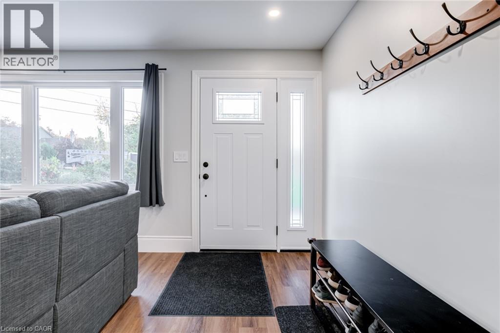 8 Mountsberg Road, Hamilton, Ontario  L0P 1B0 - Photo 4 - 40860067