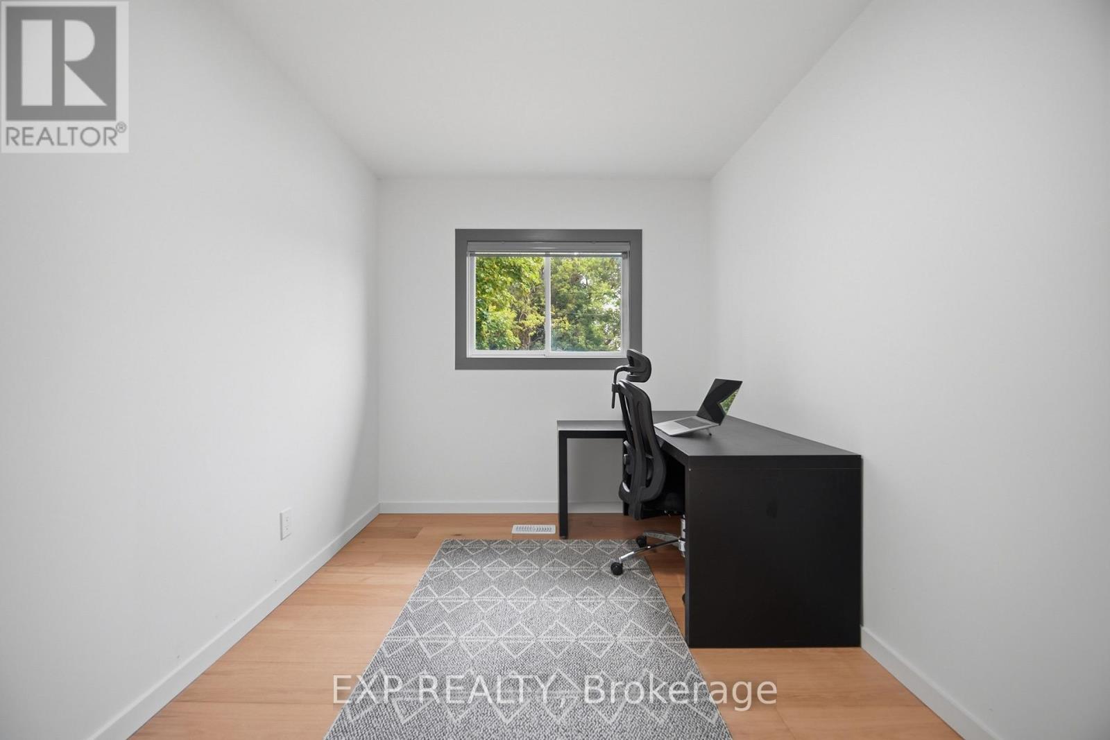 32 Maple Avenue E, Halton Hills (Georgetown), Ontario  L7G 5M2 - Photo 16 - W13737710