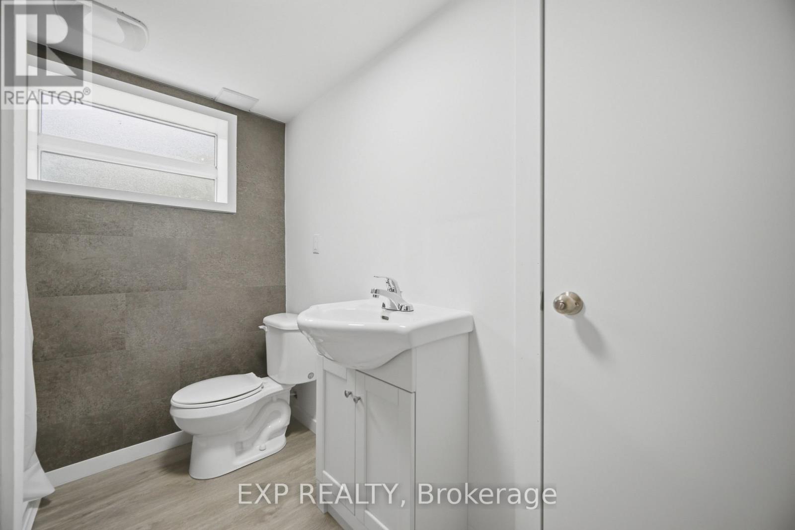 32 Maple Avenue E, Halton Hills (Georgetown), Ontario  L7G 5M2 - Photo 34 - W13737710