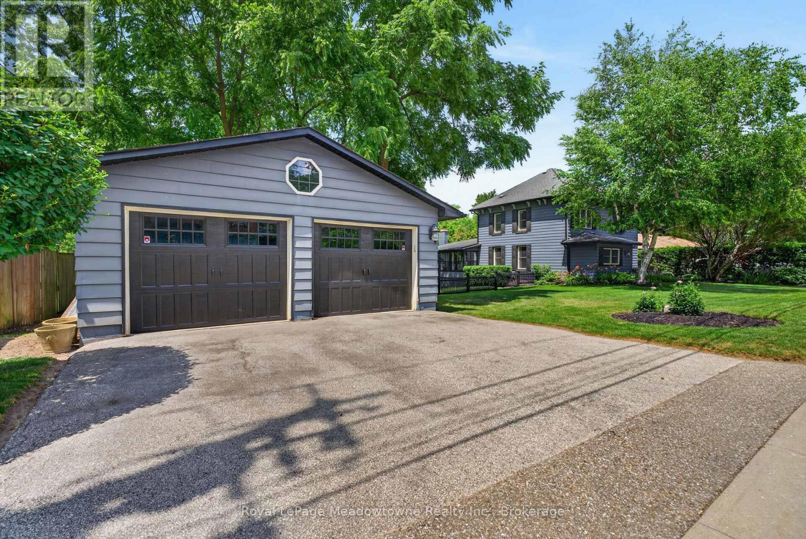 53 Campbell Avenue E, Milton (Campbellville), Ontario  L0P 1B0 - Photo 3 - W13740768