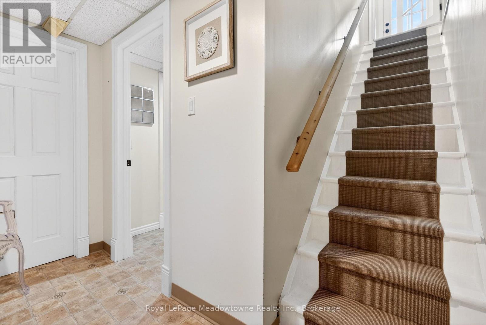 53 Campbell Avenue E, Milton (Campbellville), Ontario  L0P 1B0 - Photo 32 - W13740768
