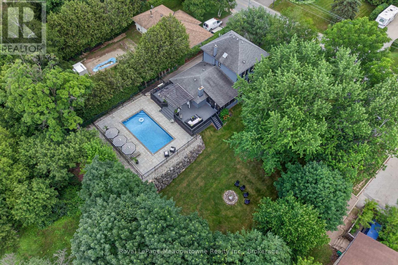 53 Campbell Avenue E, Milton (Campbellville), Ontario  L0P 1B0 - Photo 47 - W13740768