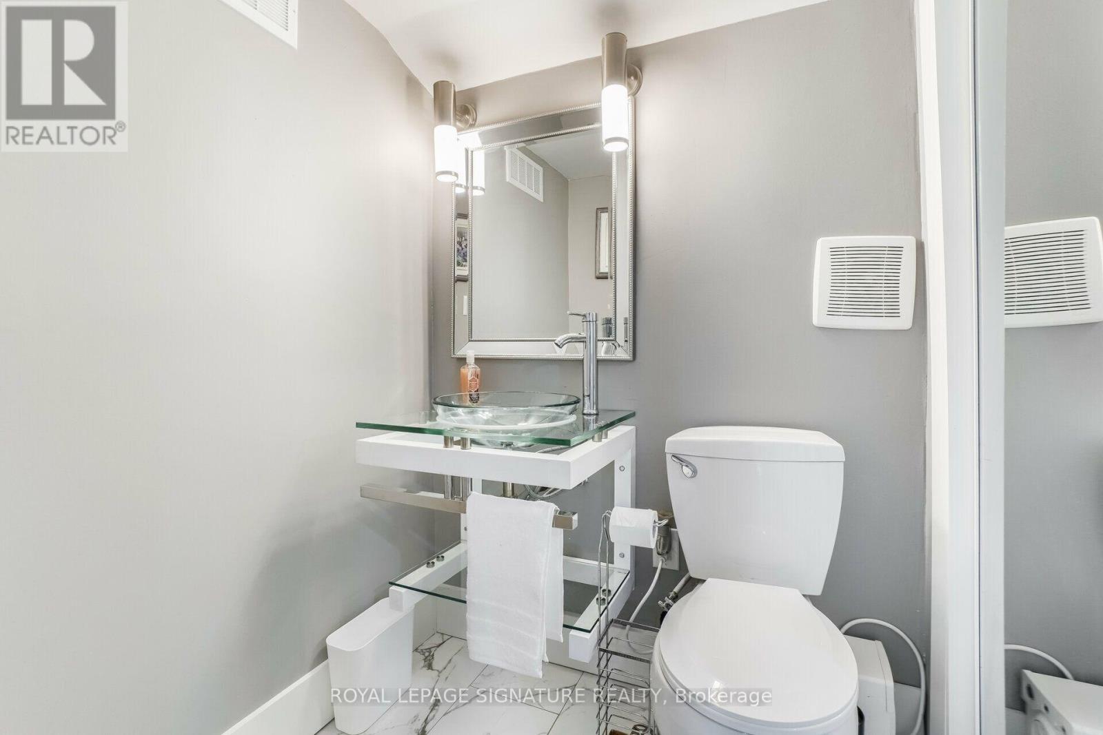 16 Bairstow Crescent, Halton Hills (Georgetown), Ontario  L7G 1L8 - Photo 24 - W13743050