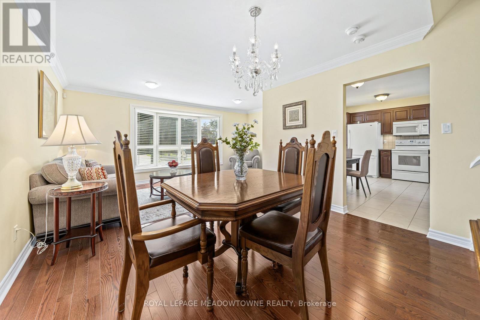 57 Dawson Crescent, Halton Hills (Georgetown), Ontario  L7G 1H3 - Photo 10 - W13744462