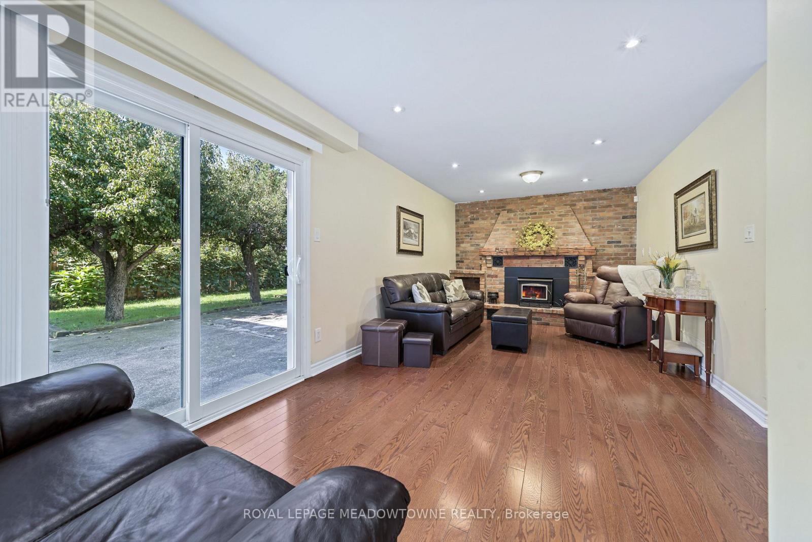 57 Dawson Crescent, Halton Hills (Georgetown), Ontario  L7G 1H3 - Photo 17 - W13744462