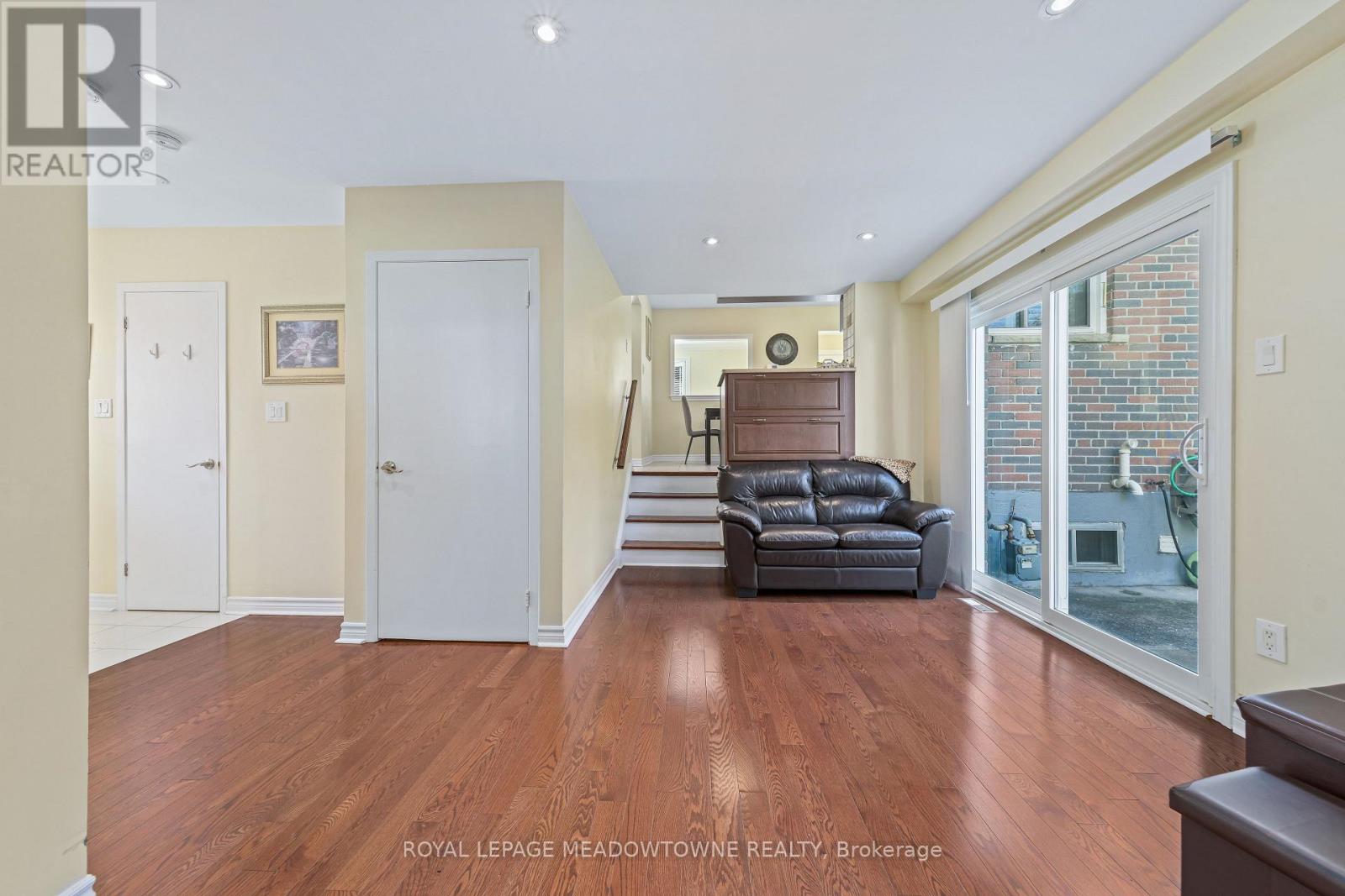57 Dawson Crescent, Halton Hills (Georgetown), Ontario  L7G 1H3 - Photo 21 - W13744462