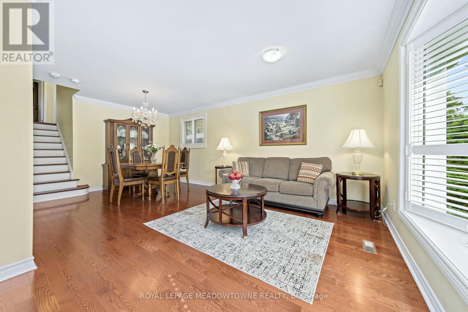 57 Dawson Crescent, Halton Hills (Georgetown), Ontario  L7G 1H3 - Photo 7 - W13744462