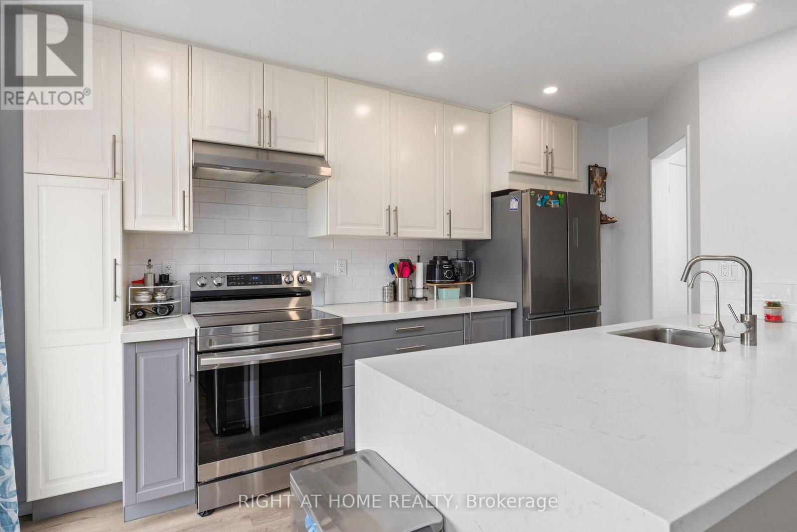 74 - 47 Stewart Maclaren Road, Halton Hills (Georgetown), Ontario  L7G 5L8 - Photo 3 - W13745986