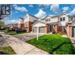 <div class="price">$2,900<small> Monthly</small></div> 74 - 47 Stewart Maclaren Road, Halton Hills (Georgetown)<br><div style="margin-bottom:8px;"><small>Right At Home Realty</small></div><div class='bed_bath'>3 Bed | 2 Bath</div>