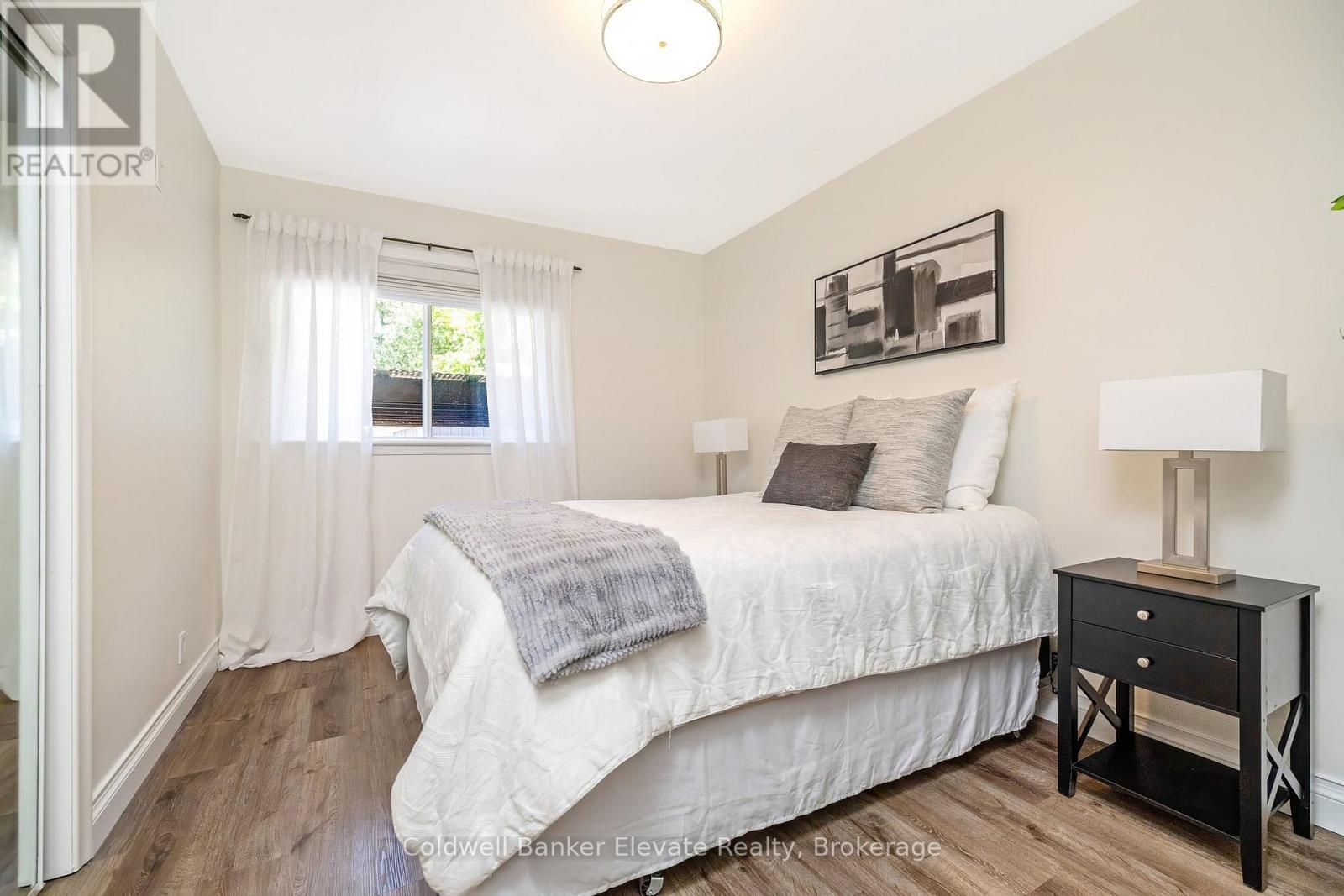 21 Market Street, Halton Hills (Georgetown), Ontario  L7G 3B9 - Photo 16 - W13746666