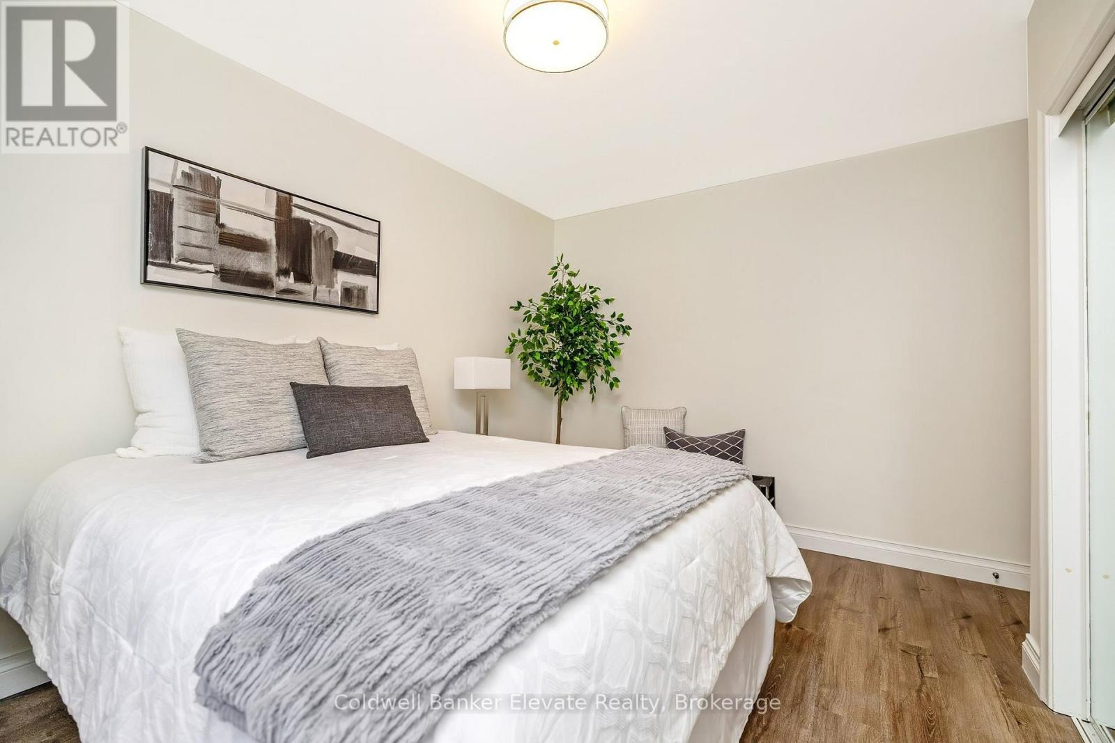 21 Market Street, Halton Hills (Georgetown), Ontario  L7G 3B9 - Photo 17 - W13746666
