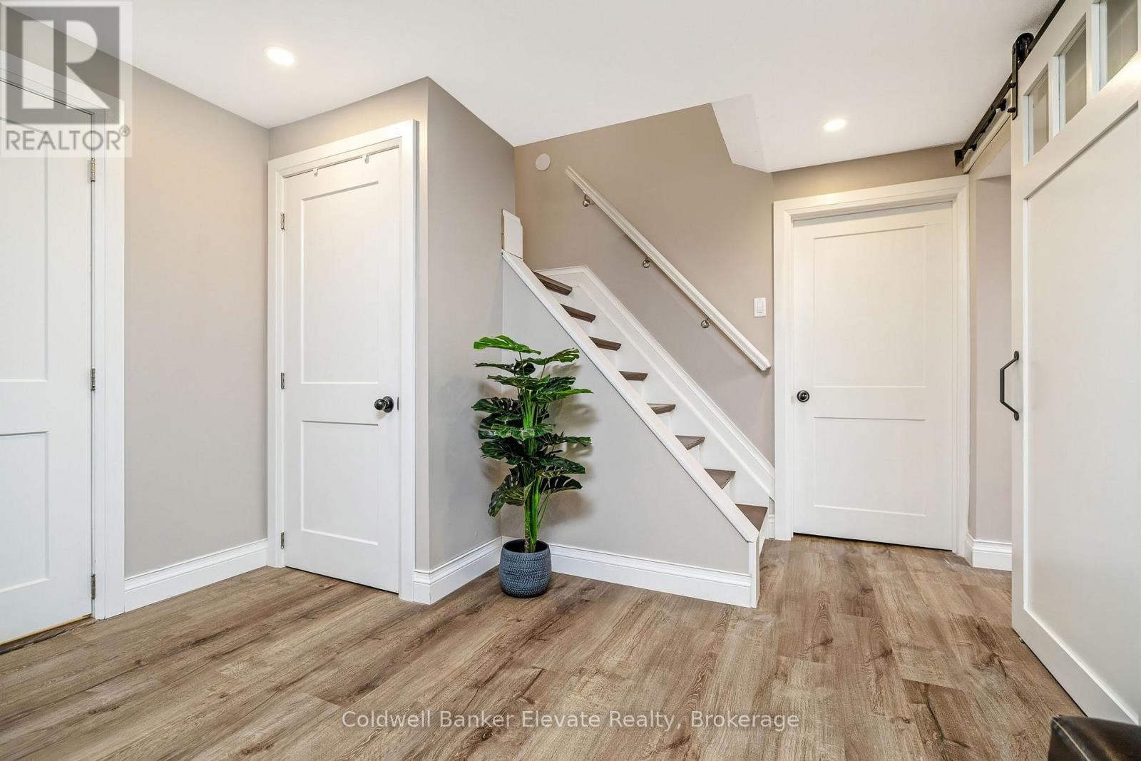 21 Market Street, Halton Hills (Georgetown), Ontario  L7G 3B9 - Photo 20 - W13746666