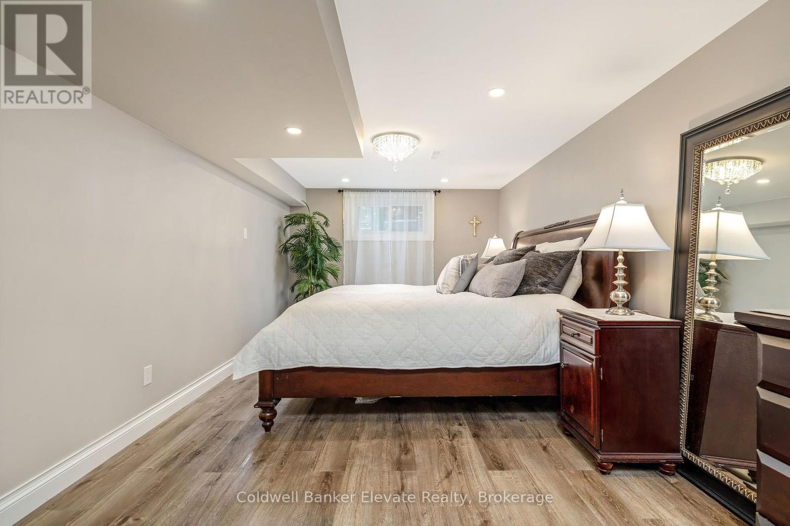 21 Market Street, Halton Hills (Georgetown), Ontario  L7G 3B9 - Photo 21 - W13746666