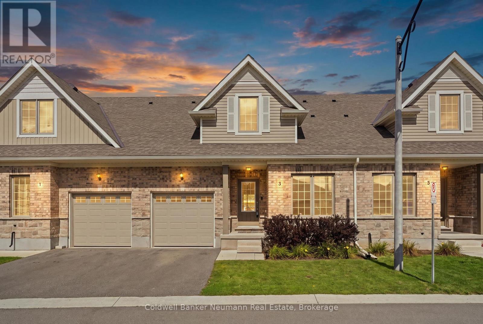3 Braida Lane, Halton Hills (Ac Acton), Ontario  L7J 0B7 - Photo 1 - W13751640