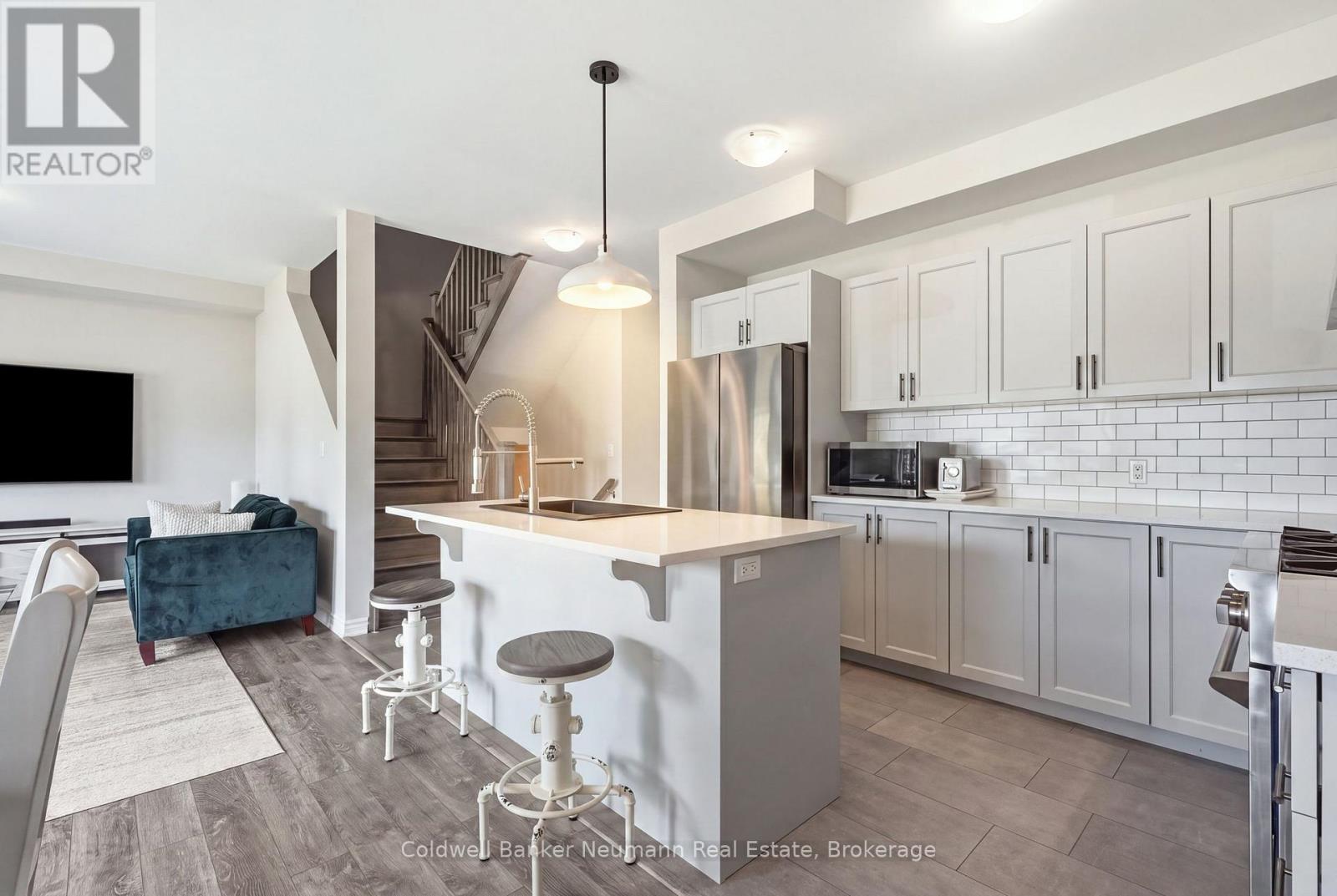 3 Braida Lane, Halton Hills (Ac Acton), Ontario  L7J 0B7 - Photo 17 - W13751640