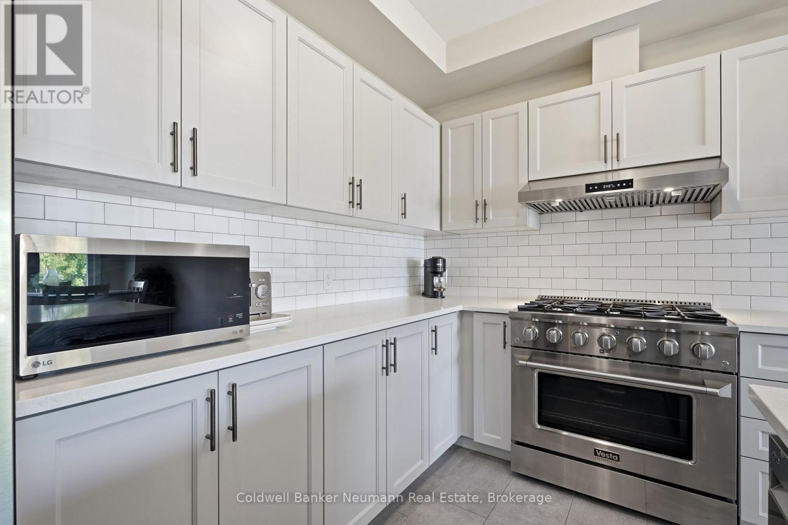 3 Braida Lane, Halton Hills (Ac Acton), Ontario  L7J 0B7 - Photo 19 - W13751640