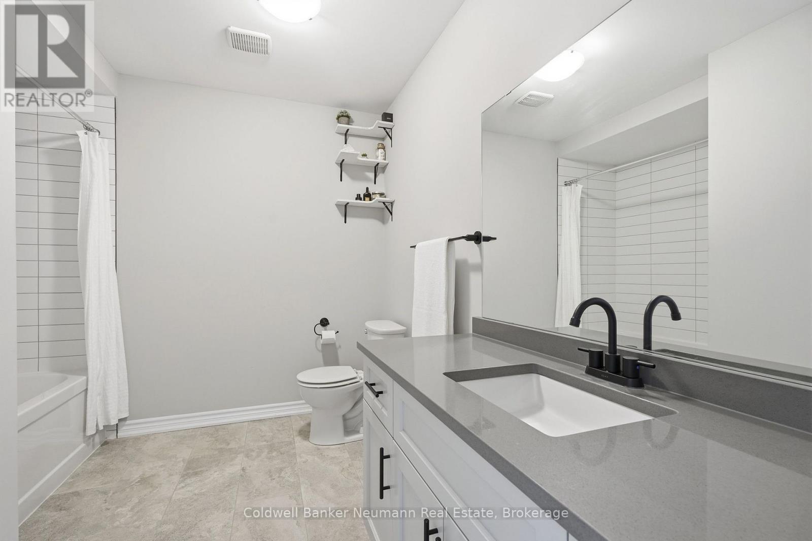 3 Braida Lane, Halton Hills (Ac Acton), Ontario  L7J 0B7 - Photo 32 - W13751640