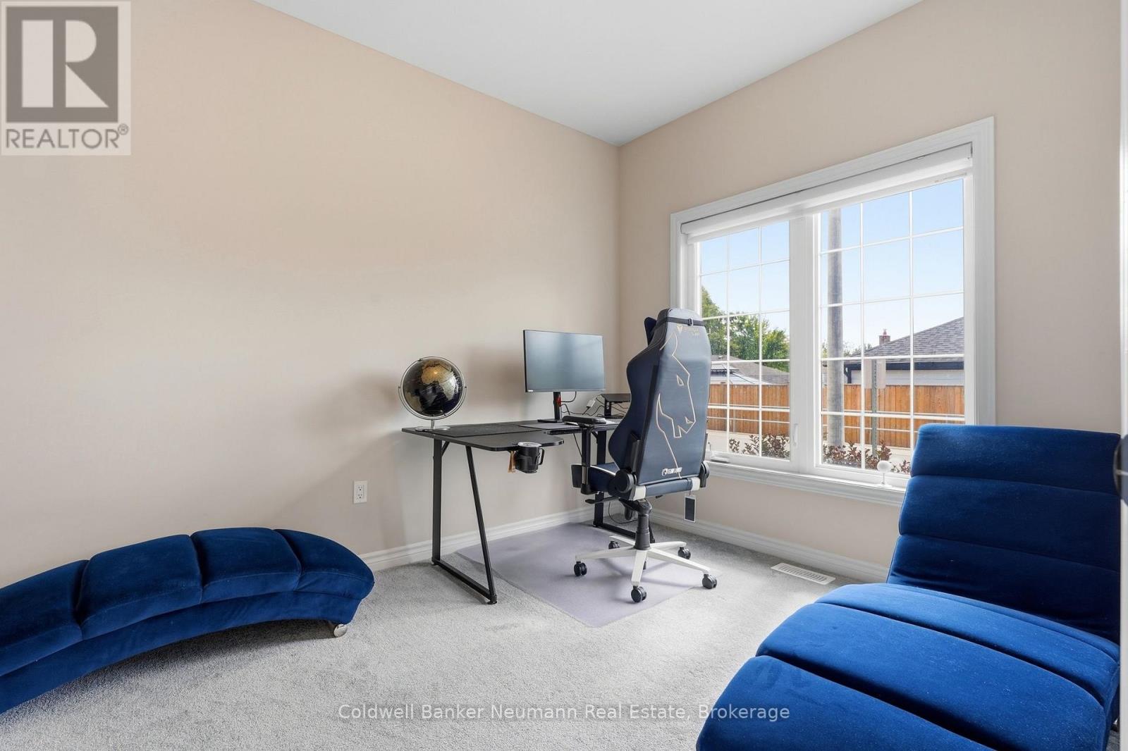 3 Braida Lane, Halton Hills (Ac Acton), Ontario  L7J 0B7 - Photo 5 - W13751640