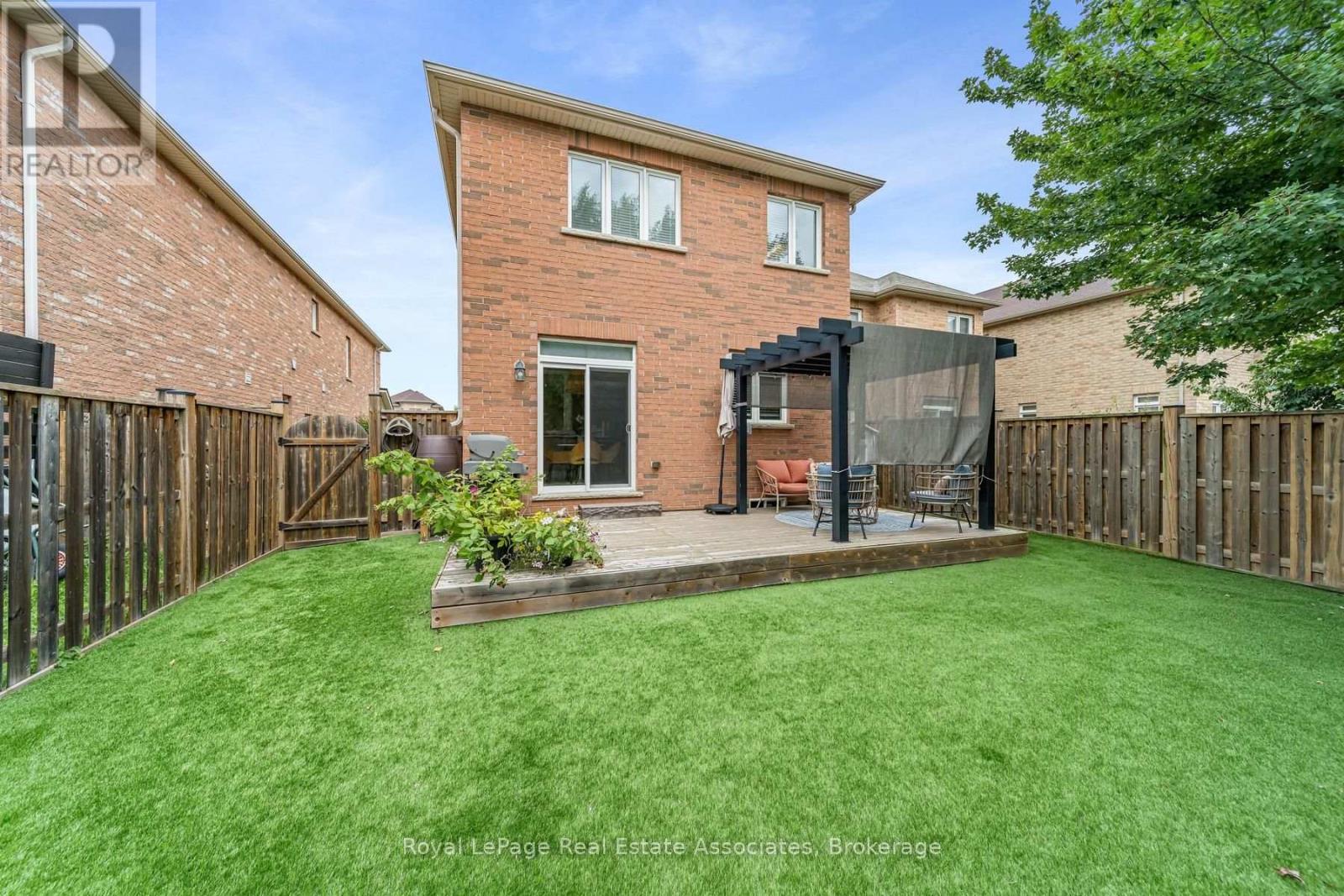 8 Duffel Crescent, Halton Hills (Georgetown), Ontario  L7G 0H7 - Photo 34 - W13751608