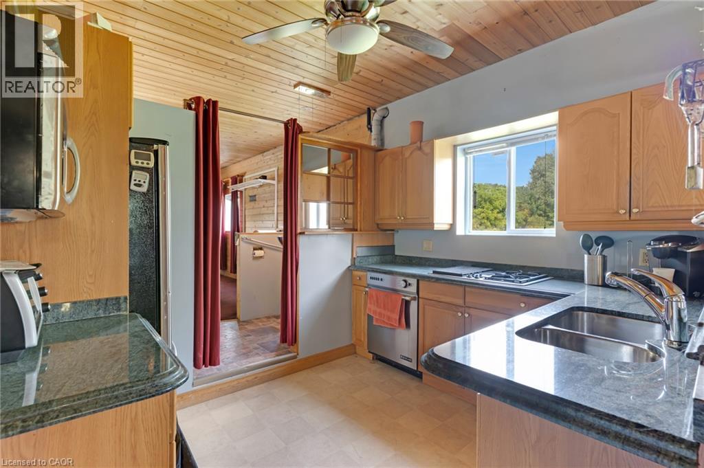 2172 Centre Road, Flamborough, Ontario  L0P 1B0 - Photo 16 - 40860208