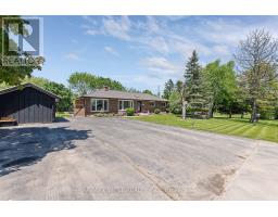 <div class="price">$3,300<small> Monthly</small></div> Main - 16731 Leslie Hill Road, Halton Hills (Rural Halton Hills)<br><div style="margin-bottom:8px;"><small>RE/MAX West Realty Inc.</small></div><div class='bed_bath'>4 Bed | 1 Bath</div>