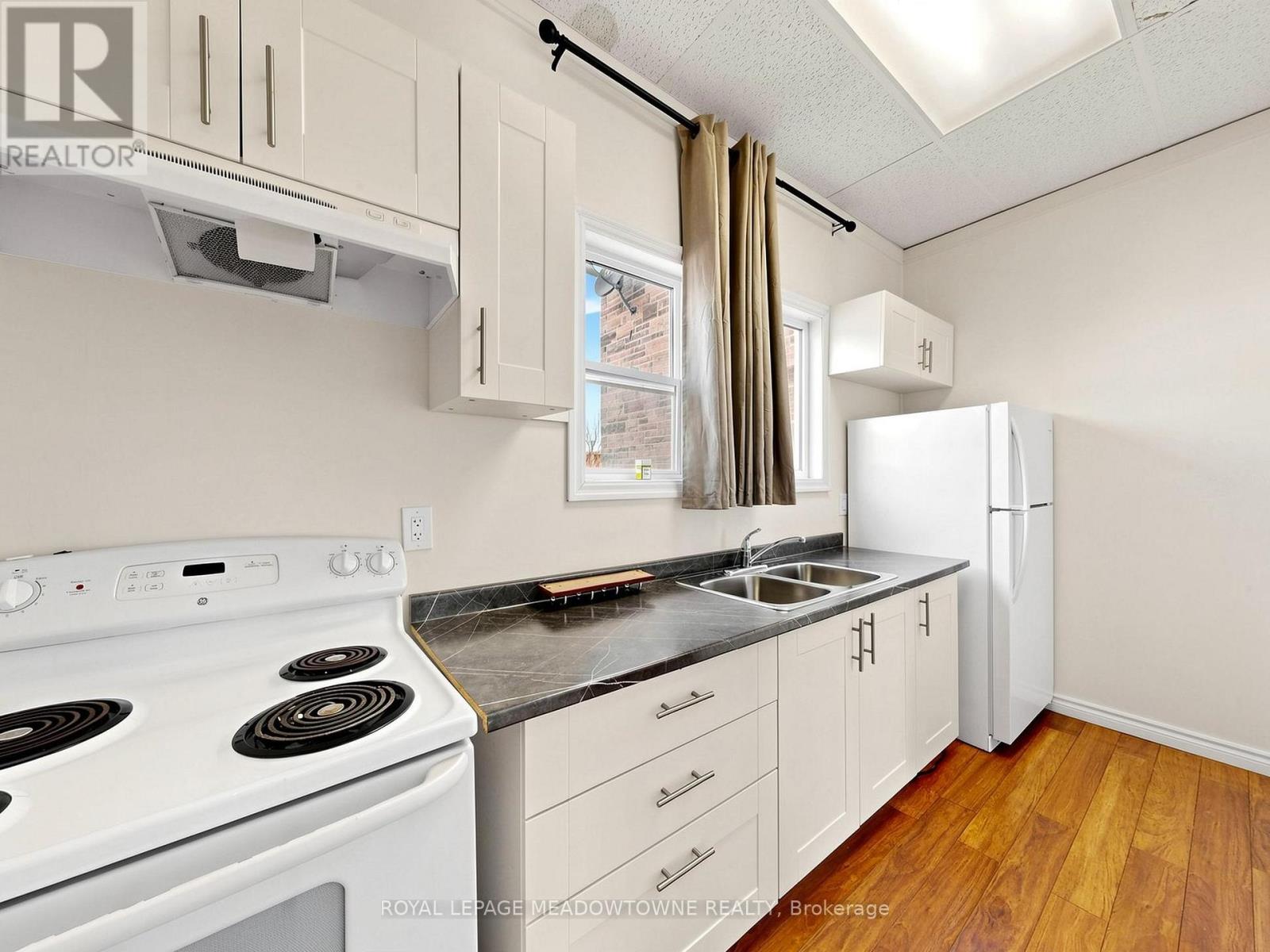 7 - 70 Mill Street, Halton Hills (Georgetown), Ontario  L7G 2C9 - Photo 5 - W13752740
