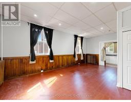 <div class="price">$1,600<small> Monthly</small></div> 7 - 70 Mill Street, Halton Hills (Georgetown)<br><div style="margin-bottom:8px;"><small>Royal LePage Meadowtowne Realty</small></div><div class='bed_bath'>1 Bath</div>