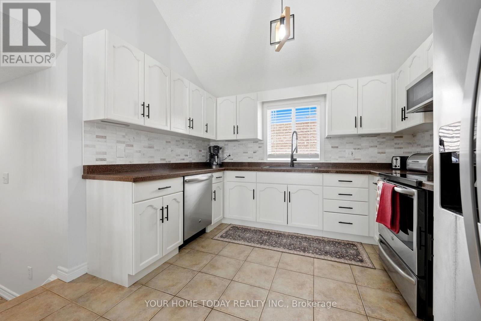 19 Rachlin Drive, Halton Hills (Ac Acton), Ontario  L7J 3A9 - Photo 14 - W13753360