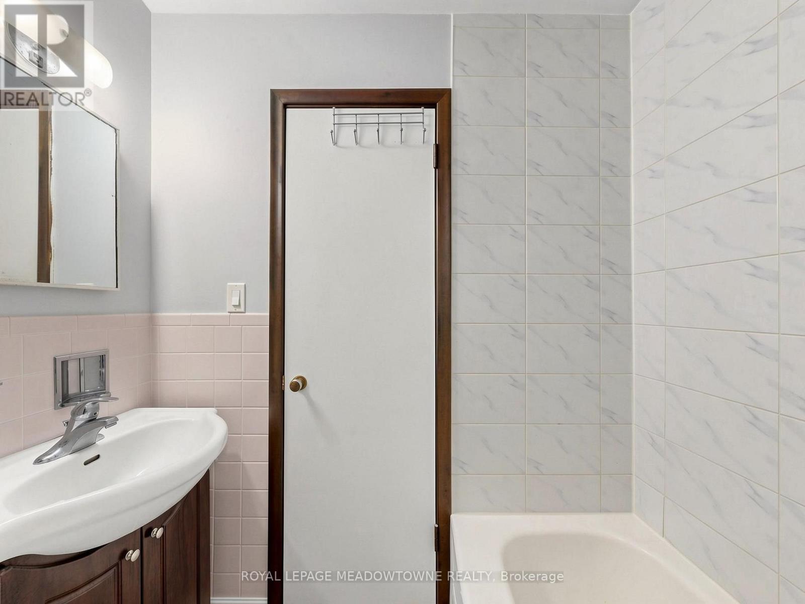 2 - 70 Mill Street, Halton Hills (Georgetown), Ontario  L7G 2C9 - Photo 21 - W13753842