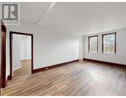 <div class="price">$1,800<small> Monthly</small></div> 2 - 70 Mill Street, Halton Hills (Georgetown)<br><div style="margin-bottom:8px;"><small>Royal LePage Meadowtowne Realty</small></div><div class='bed_bath'>1 Bed | 1 Bath</div>