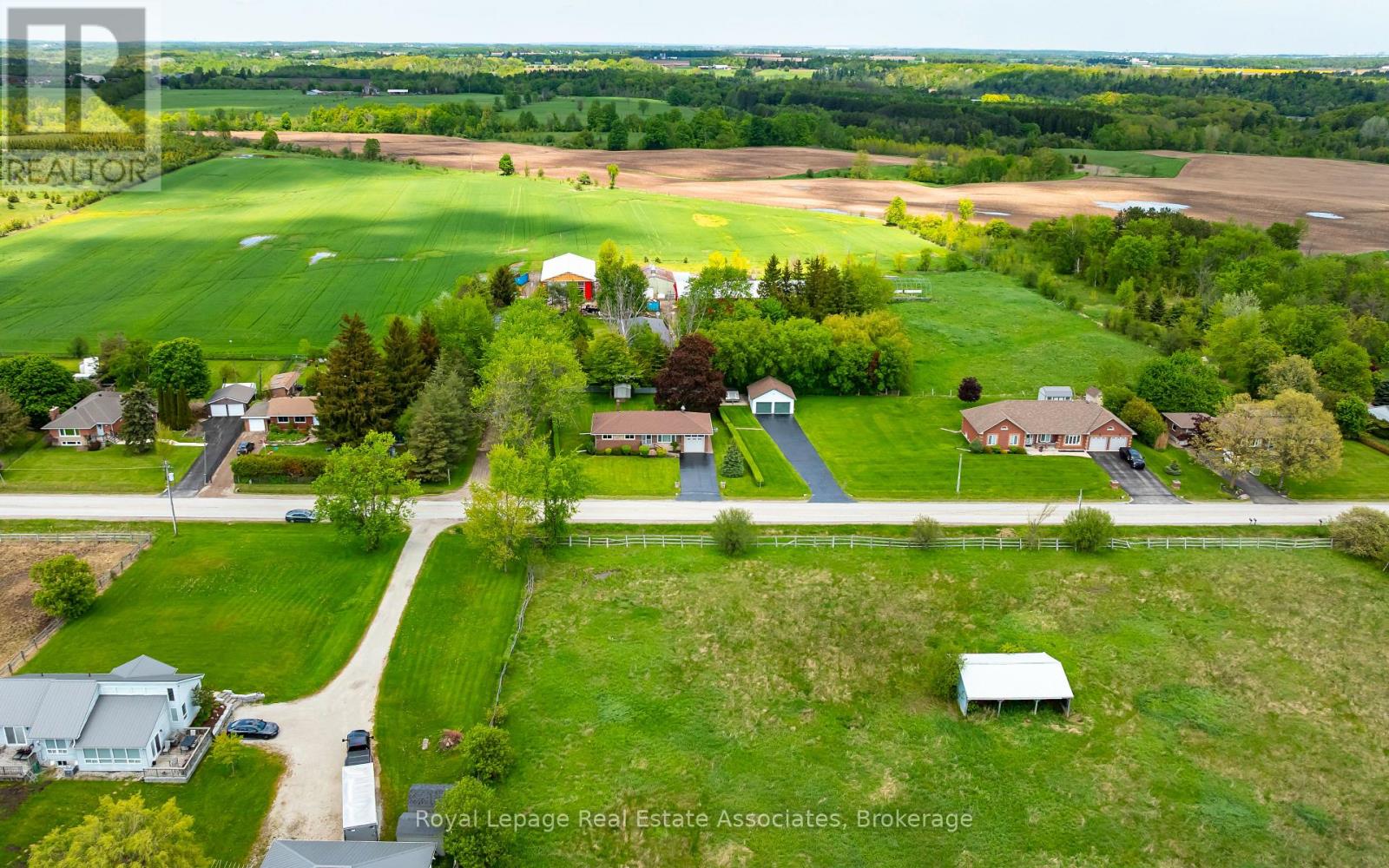 12851 9 Line, Halton Hills (Rural Halton Hills), Ontario  L7G 4S8 - Photo 2 - W13753982