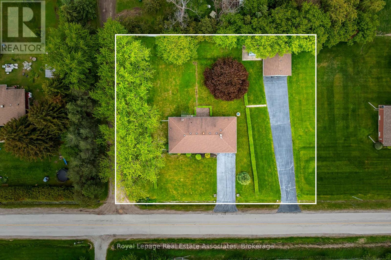 12851 9 Line, Halton Hills (Rural Halton Hills), Ontario  L7G 4S8 - Photo 3 - W13753982