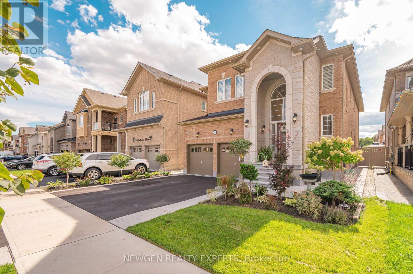 60 Monarch Drive, Halton Hills (Georgetown), Ontario  L7G 0M6 - Photo 3 - W13756226
