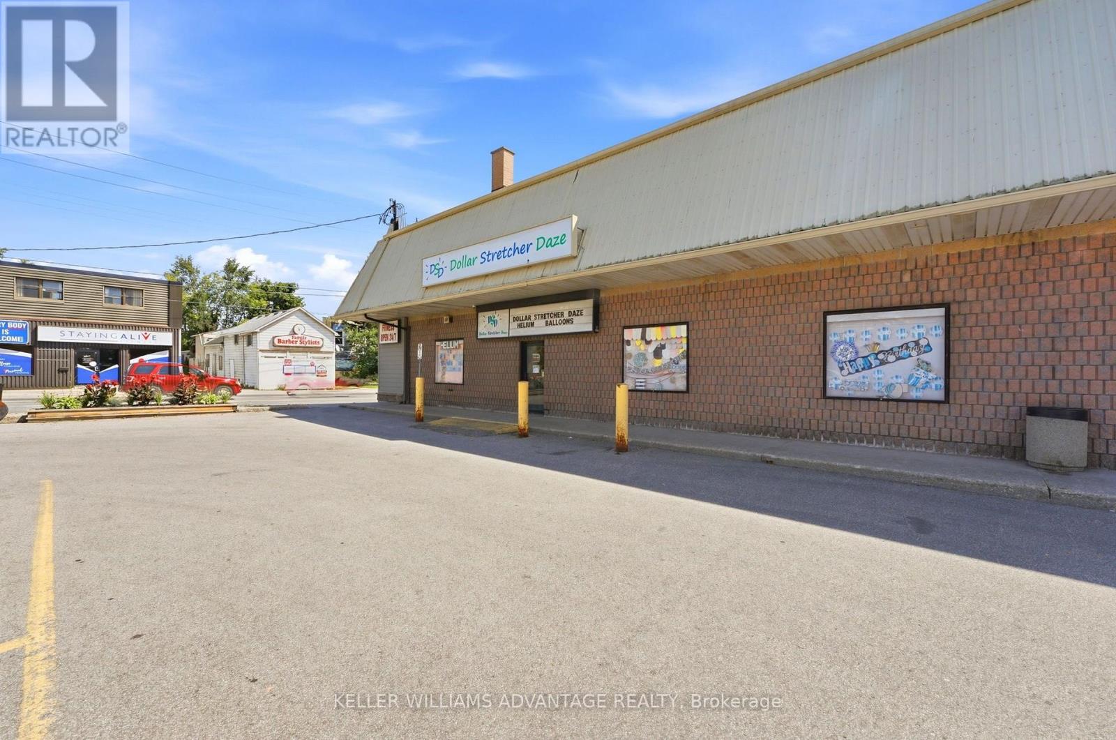8 Main Street N, Halton Hills (Ac Acton), Ontario  L7J 1W1 - Photo 3 - W13758984