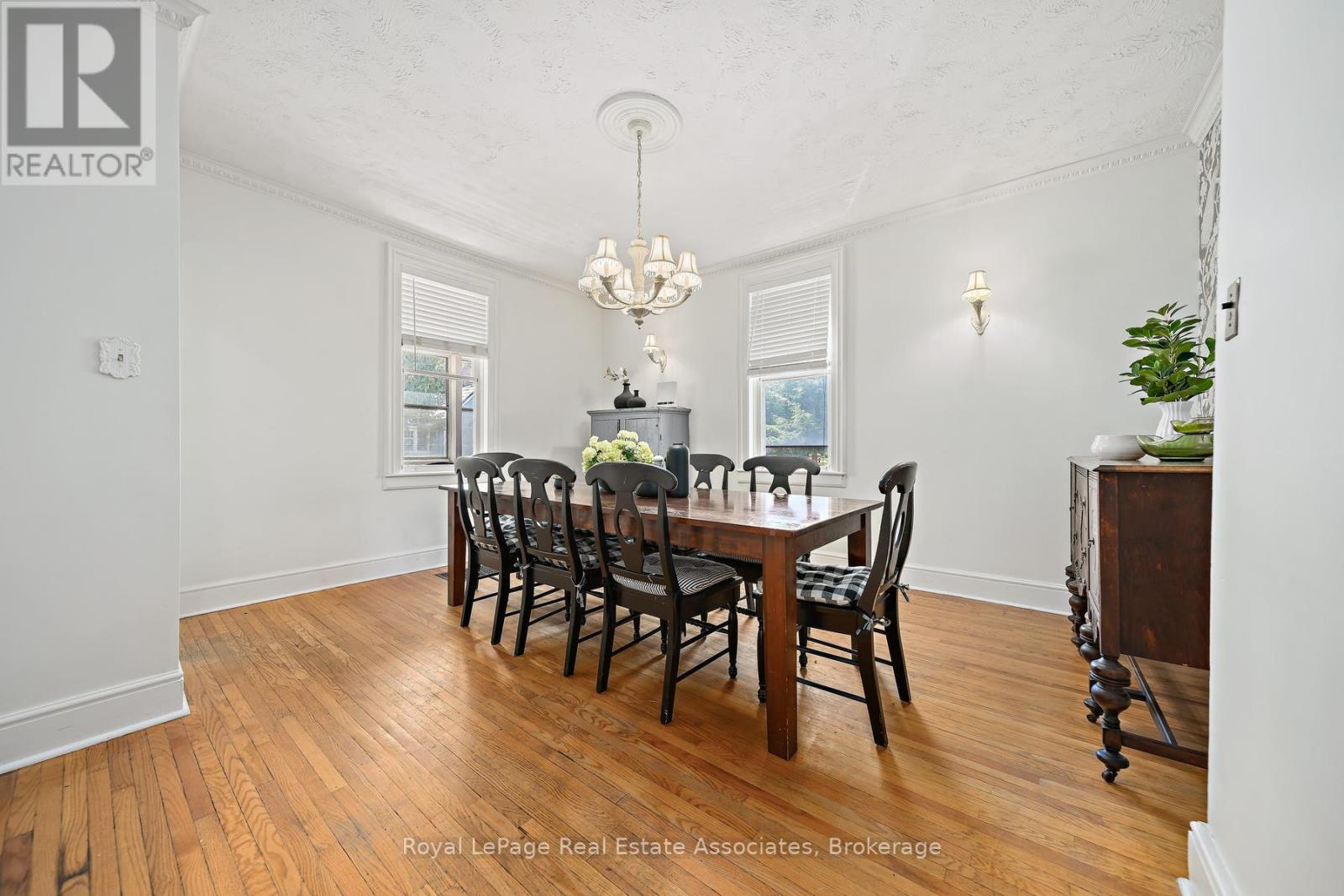 231 Arthur Street, Halton Hills (Ac Acton), Ontario  L7J 1L9 - Photo 11 - W13759482