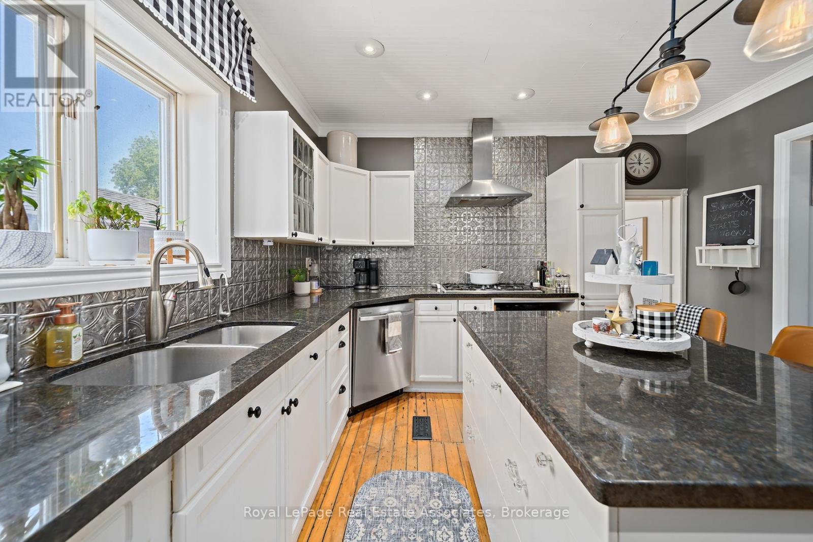 231 Arthur Street, Halton Hills (Ac Acton), Ontario  L7J 1L9 - Photo 15 - W13759482