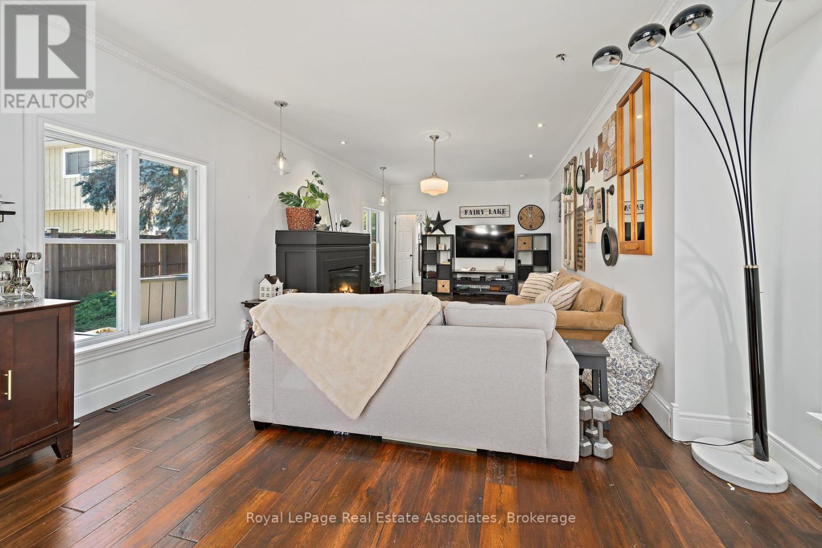 231 Arthur Street, Halton Hills (Ac Acton), Ontario  L7J 1L9 - Photo 20 - W13759482