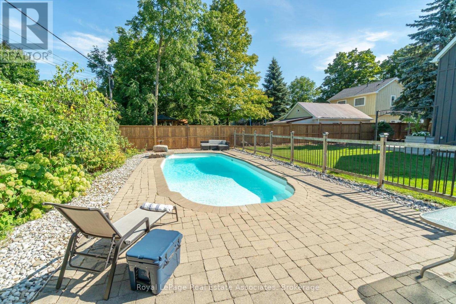 231 Arthur Street, Halton Hills (Ac Acton), Ontario  L7J 1L9 - Photo 40 - W13759482