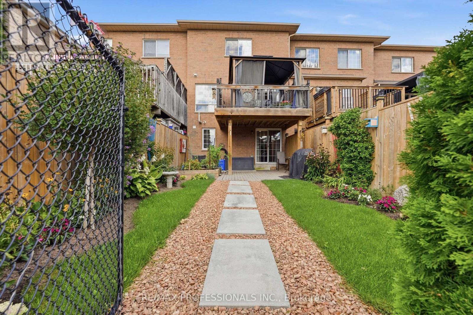 40 Dominion Gardens Drive, Halton Hills (Georgetown), Ontario  L7G 6B2 - Photo 45 - W13770330