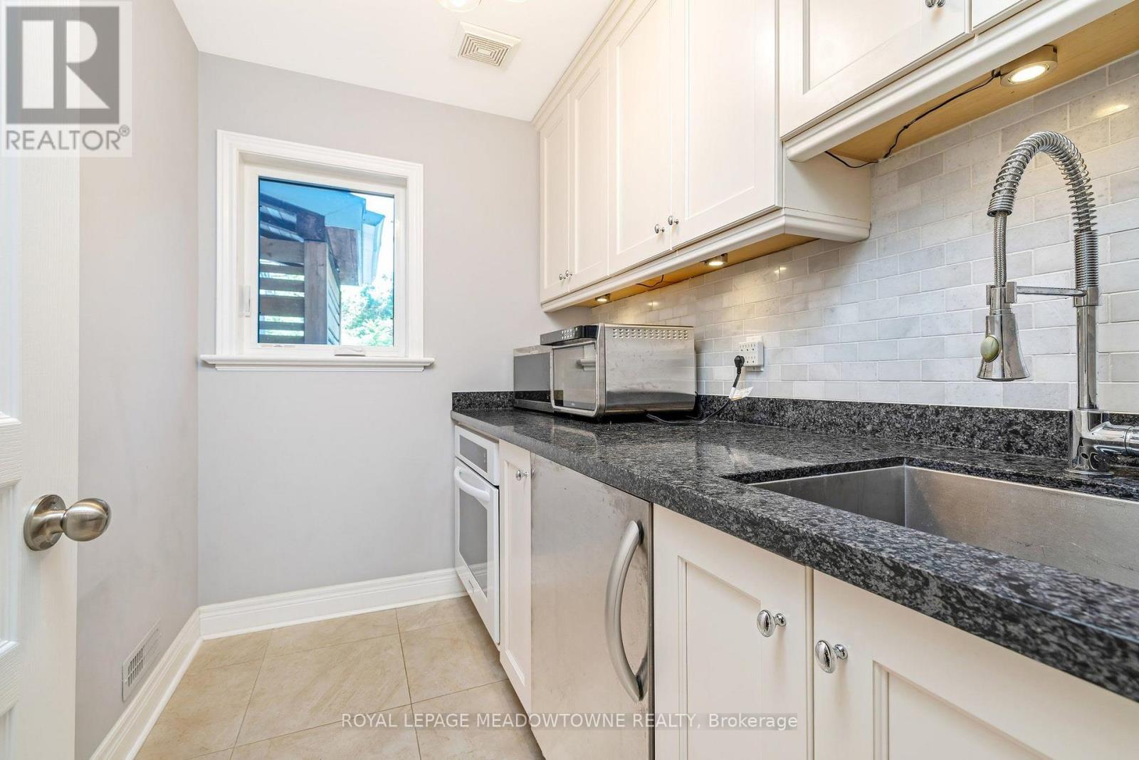 288 Eaton Street, Halton Hills (Georgetown), Ontario  L7G 6N8 - Photo 18 - W13772076