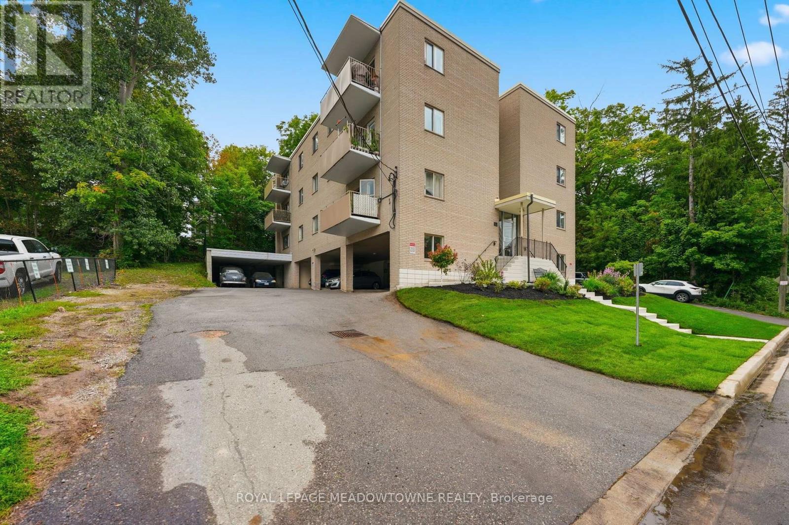 301 - 49 Park Avenue, Halton Hills (Georgetown), Ontario  L7G 3H9 - Photo 2 - W13774570